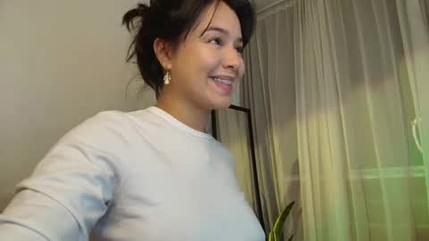 alyssia wolds online show from September 13, 2025, 12:21 am