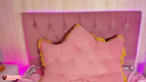 Alyy online show from April 15, 2026, 8:31 pm