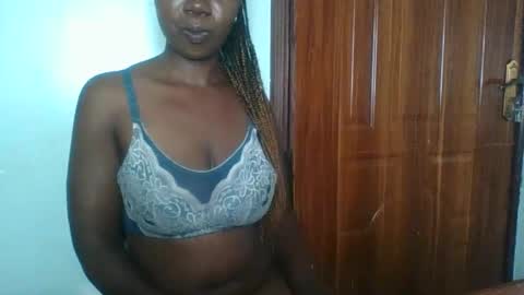 Snapshot of am_creme_delight chatting on April 22, 2026, 3:02 pm am_creme_delight online show from April 22, 2026, 3:02 pm