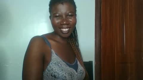 Snapshot of am_creme_delight chatting on April 23, 2026, 12:40 pm am_creme_delight online show from April 23, 2026, 12:40 pm