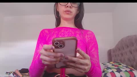 valentia online show from October 5, 2025, 6:06 pm