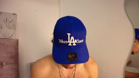 Snapshot of amadeo_wild chatting on February 15, 2025, 10:31 pm Amadeo Wild online show from February 15, 2025, 10:31 pm