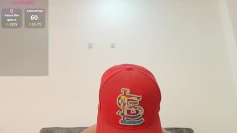 Snapshot of amadeo_wild chatting on October 4, 2025, 11:03 pm Amadeo Wild online show from October 4, 2025, 11:03 pm