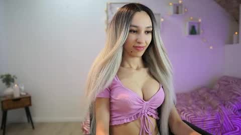 Amai  Liu online show from March 7, 2025, 7:05 pm