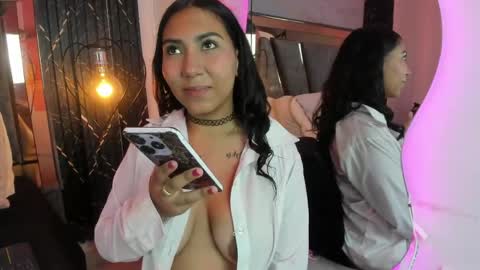 Snapshot of amaia_a chatting on May 16, 2026, 8:07 pm amaia_a online show from May 16, 2026, 8:07 pm