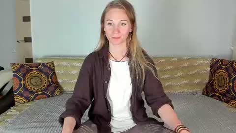 Amalia online show from July 16, 2026, 8:09 am