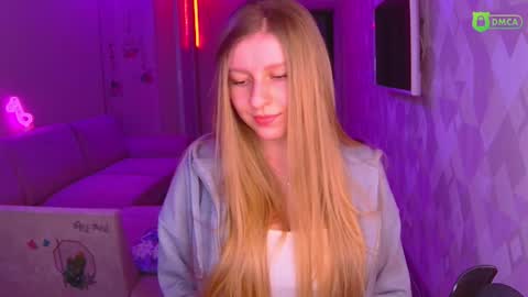 Snapshot of amaliaqueen999 chatting on December 18, 2024, 1:23 pm Amalia online show from December 18, 2024, 1:23 pm