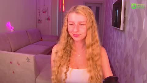 Snapshot of amaliaqueen999 chatting on October 26, 2025, 1:17 pm Amalia online show from October 26, 2025, 1:17 pm