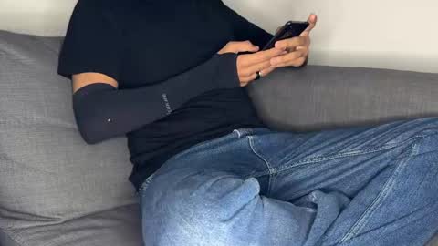 amalik_yoazz online show from June 4, 2026, 9:48 am