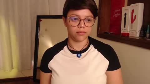 Snapshot of amand1_sweet chatting on December 28, 2024, 3:37 pm online show from December 28, 2024, 3:37 pm