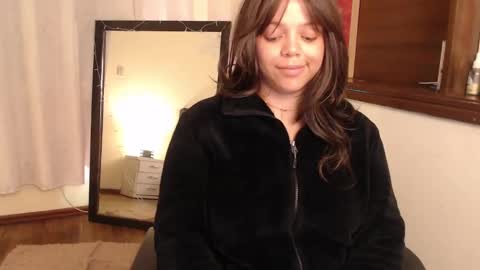 Snapshot of amand1_sweet chatting on February 12, 2025, 6:51 pm online show from February 12, 2025, 6:51 pm