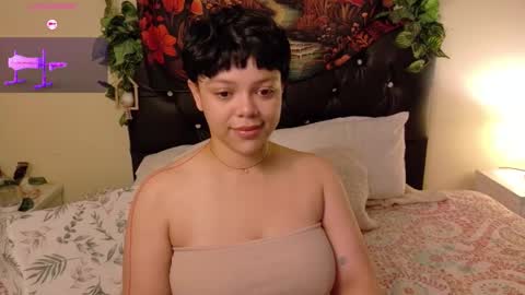 Snapshot of amand1_sweet chatting on September 21, 2025, 12:51 pm online show from September 21, 2025, 12:51 pm