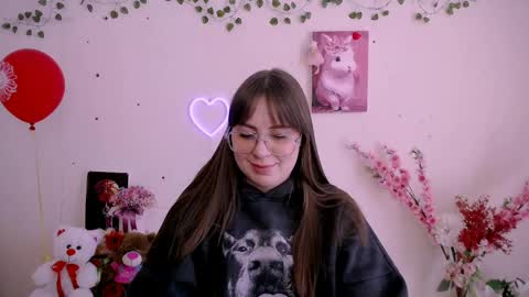 amanda_bright_ online show from April 6, 2026, 11:00 am