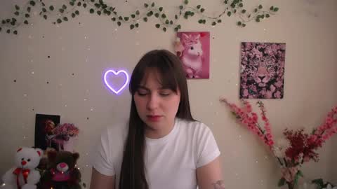 Snapshot of amanda_bright_ chatting on June 9, 2026, 10:05 am amanda_bright_ online show from June 9, 2026, 10:05 am