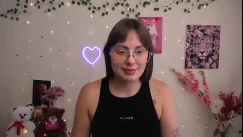 Snapshot of amanda_bright_ chatting on July 14, 2026, 10:43 am amanda_bright_ online show from July 14, 2026, 10:43 am