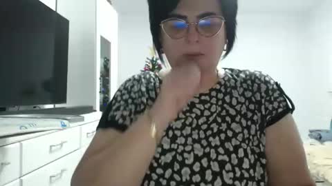 Anda .. online show from January 6, 2026, 9:39 pm