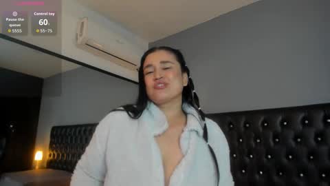 amanda_noir online show from September 11, 2025, 4:01 am