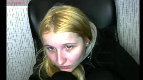 Snapshot of amanda_sherr chatting on December 23, 2024, 1:40 am Amanda online show from December 23, 2024, 1:40 am