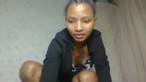 amandaaa25 online show from September 12, 2025, 8:03 am