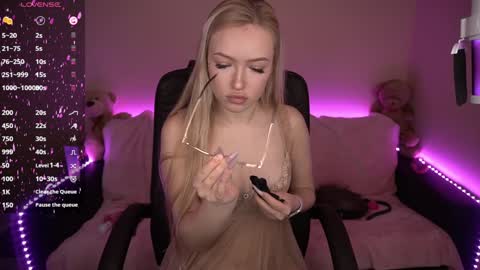 Snapshot of amandaafire chatting on January 29, 2025, 9:33 am Amanda online show from January 29, 2025, 9:33 am