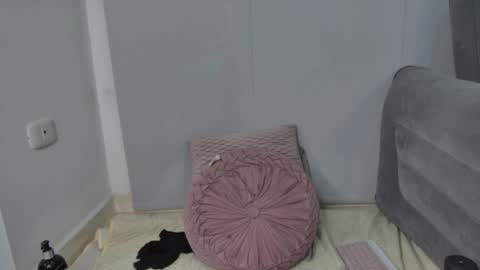 Amanda online show from April 9, 2026, 6:19 am