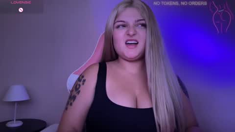 Amandha online show from March 4, 2025, 8:27 pm