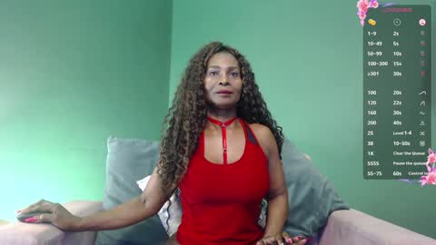 luna online show from February 4, 2025, 1:59 pm