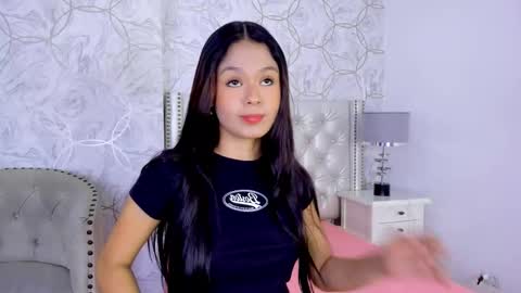 amara_rousse online show from November 28, 2025, 11:35 am