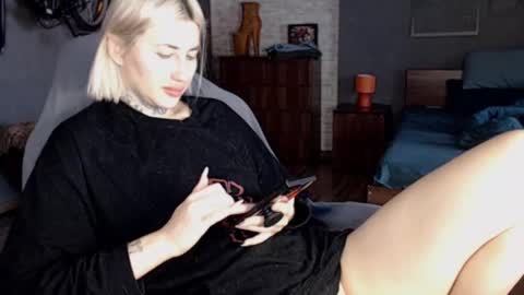 Snapshot of amayamalina chatting on January 7, 2025, 8:13 am Malina online show from January 7, 2025, 8:13 am