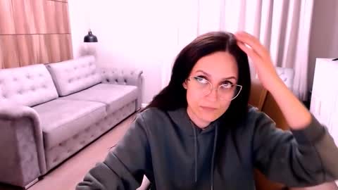 Snapshot of amazingeyes89 chatting on September 25, 2025, 9:46 am Izza online show from September 25, 2025, 9:46 am