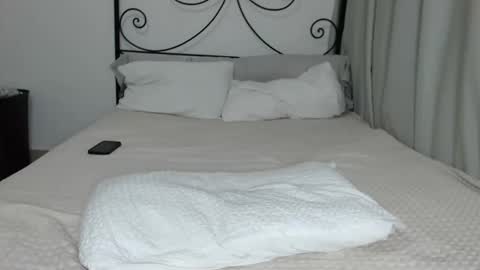 amazingsexygirl online show from February 24, 2026, 1:03 am