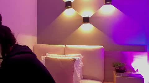 ambar_midnigth online show from June 19, 2026, 2:05 am