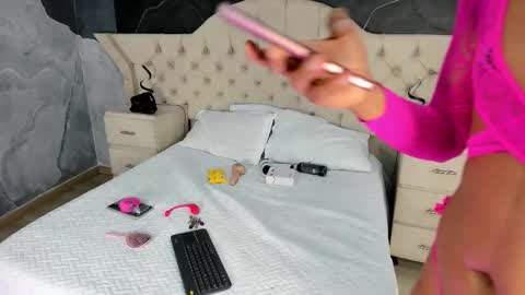 Snapshot of ambarfox1 chatting on September 23, 2025, 6:49 am Ambar online show from September 23, 2025, 6:49 am