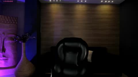 Ambar  online show from November 28, 2025, 11:24 am