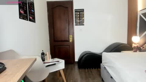 Ambar Ross online show from March 12, 2026, 2:12 pm