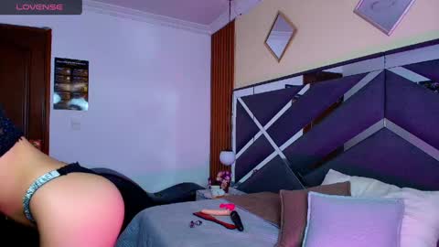 Ambar Ross online show from May 14, 2026, 1:40 pm