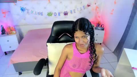  Amber  online show from October 31, 2025, 6:20 pm