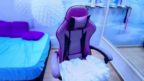 ambel_rose online show from June 12, 2026, 2:54 am