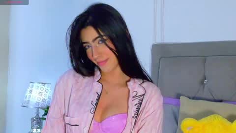 amber_bull online show from May 23, 2026, 10:19 am
