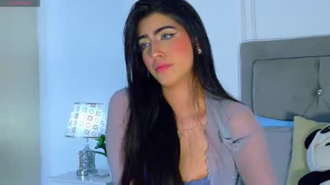 amber_bull online show from June 5, 2026, 4:56 pm
