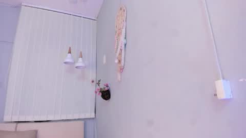 Snapshot of amber_novoa chatting on March 2, 2026, 12:23 pm Amber Novoa online show from March 2, 2026, 12:23 pm