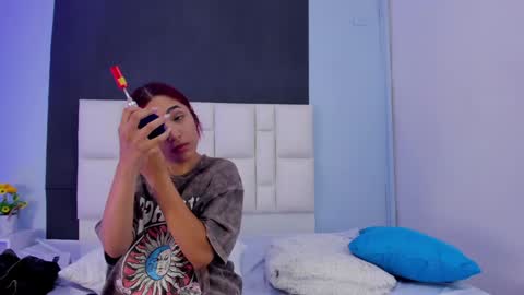 Amber Baker  online show from December 29, 2024, 5:33 pm