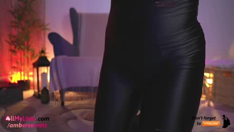 Amber online show from September 10, 2025, 7:36 pm