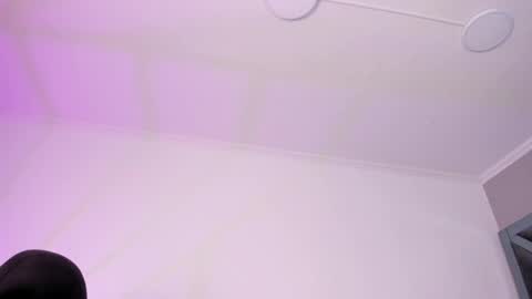 Amber  online show from April 14, 2026, 11:49 am