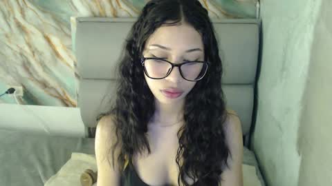 Amber Jeong online show from September 25, 2025, 12:58 am