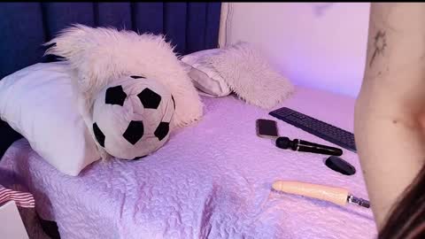 Snapshot of ambermoss_ chatting on December 31, 2024, 7:53 am Amber online show from December 31, 2024, 7:53 am