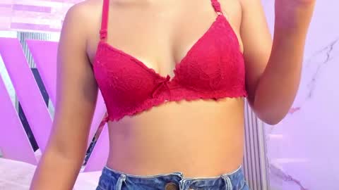 Amber online show from April 1, 2026, 6:49 pm