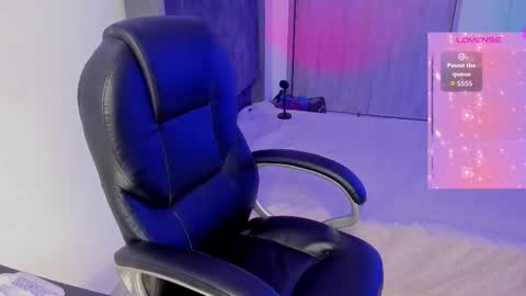 Snapshot of amberx_x chatting on October 19, 2025, 11:16 pm amberx_x online show from October 19, 2025, 11:16 pm