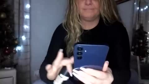 Snapshot of amdavis388 chatting on November 23, 2025, 8:36 am amdavis388 online show from November 23, 2025, 8:36 am