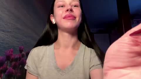 Kate online show from July 25, 2026, 1:58 am